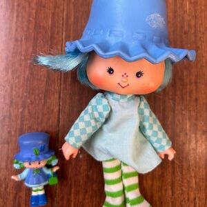 Vintage Strawberry Shortcake Blueberry Muffin Doll With Miniature Figure
